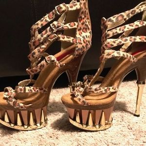 Kotonica Leopard Strap Platform Sandals